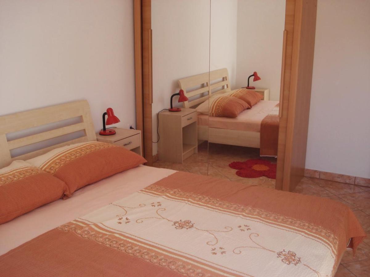 Apartments Luvi トロギール 部屋 写真
